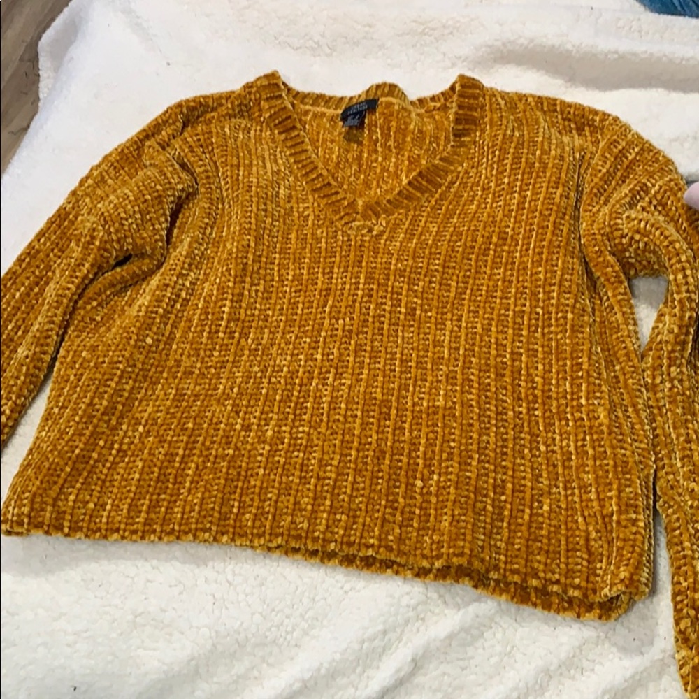 Heavy knitted shirt